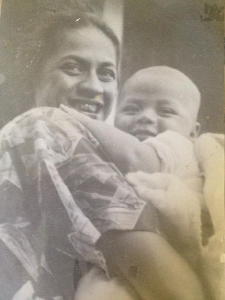 Ke Ali'i Bernicia Ka'iliponi (Lane) Baker with infant daughter Ke Ali'i Bernicia Ka'iliponi Baker (later Carreira)